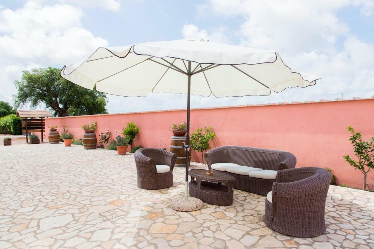 Casale La Rovere มอนตัลโต ดิ กัสโตร ภายนอก รูปภาพ