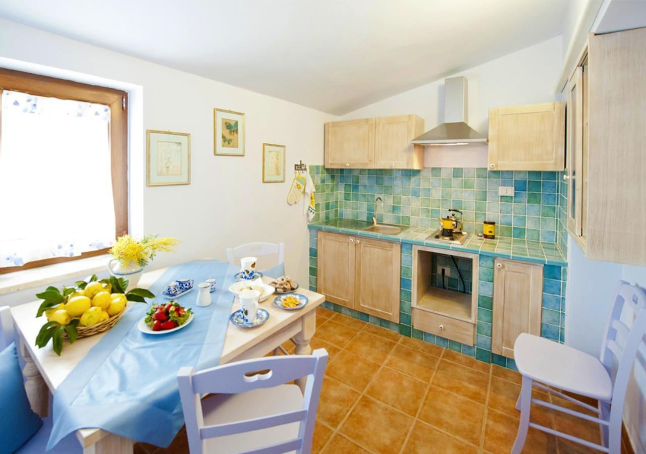 Casale La Rovere มอนตัลโต ดิ กัสโตร ภายนอก รูปภาพ