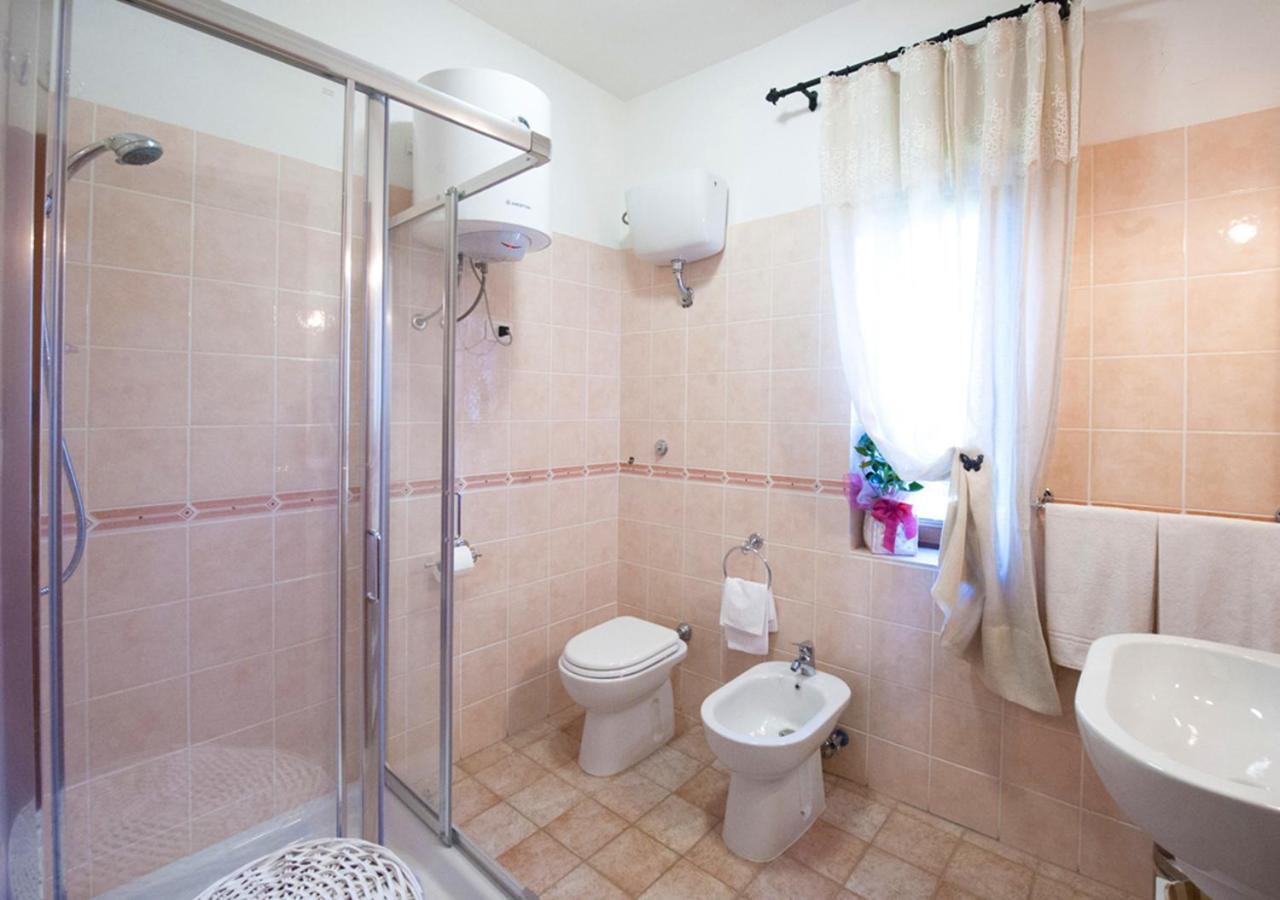 Casale La Rovere มอนตัลโต ดิ กัสโตร ภายนอก รูปภาพ