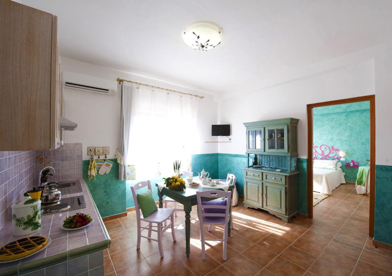 Casale La Rovere มอนตัลโต ดิ กัสโตร ภายนอก รูปภาพ