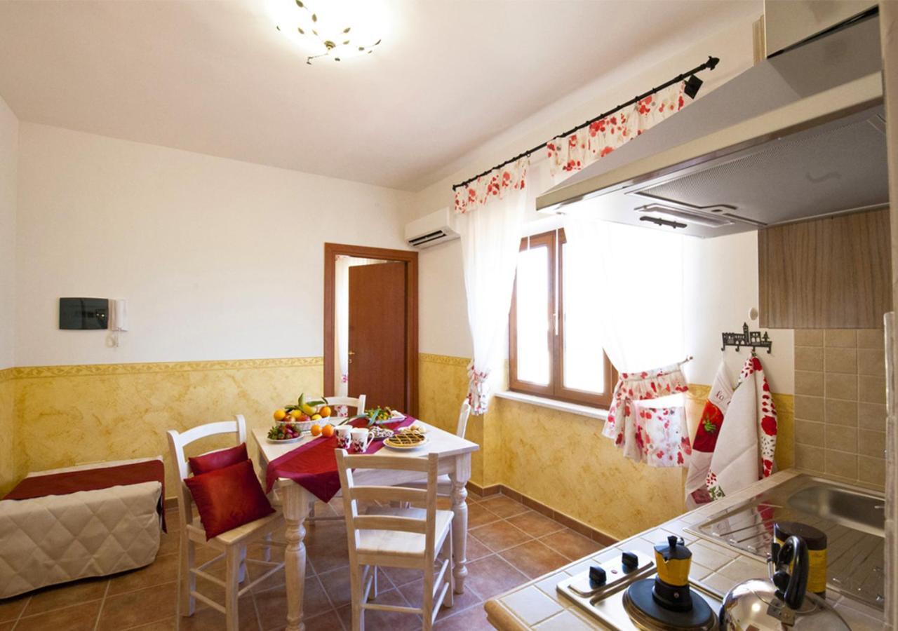 Casale La Rovere มอนตัลโต ดิ กัสโตร ภายนอก รูปภาพ